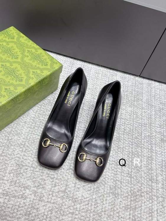 Picture of Gucci Shoes _SKUGuccisz35-408CMRR05026925